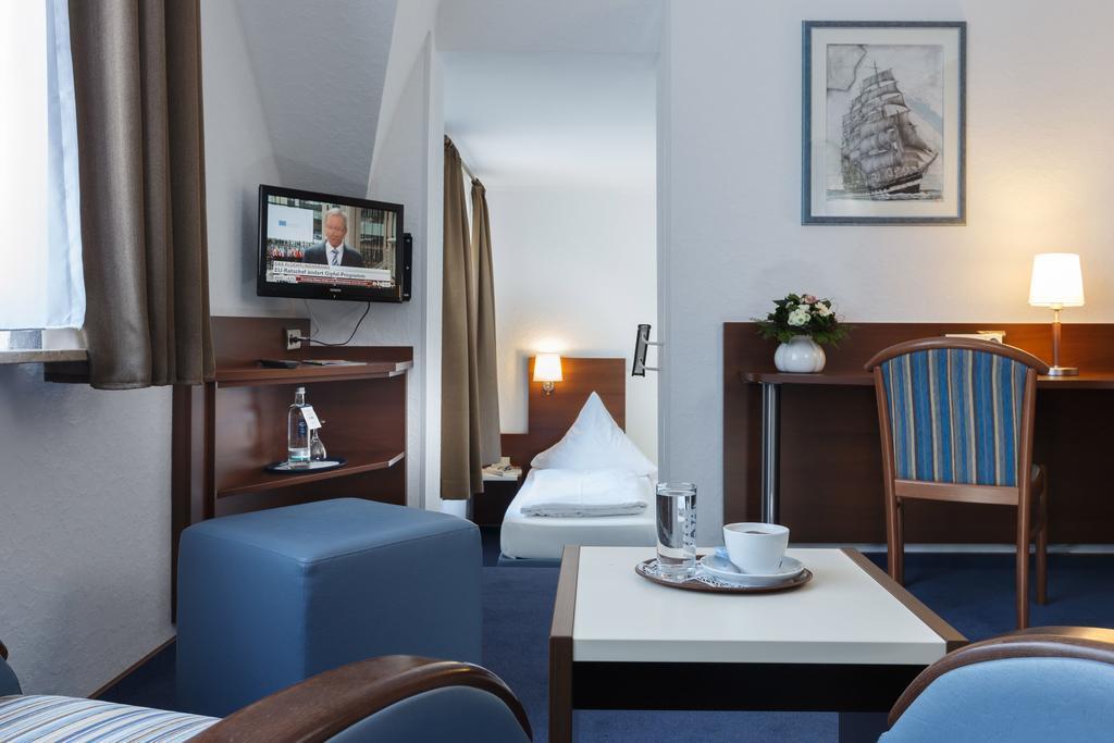 Hotel Seeschwalbe Куксхавен Екстериор снимка