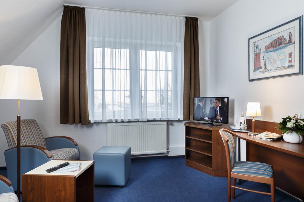 Hotel Seeschwalbe Куксхавен Екстериор снимка