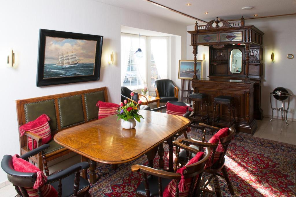 Hotel Seeschwalbe Куксхавен Екстериор снимка