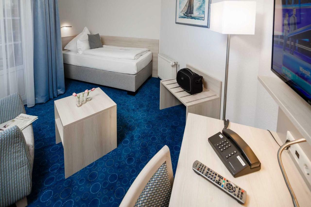 Hotel Seeschwalbe Куксхавен Екстериор снимка