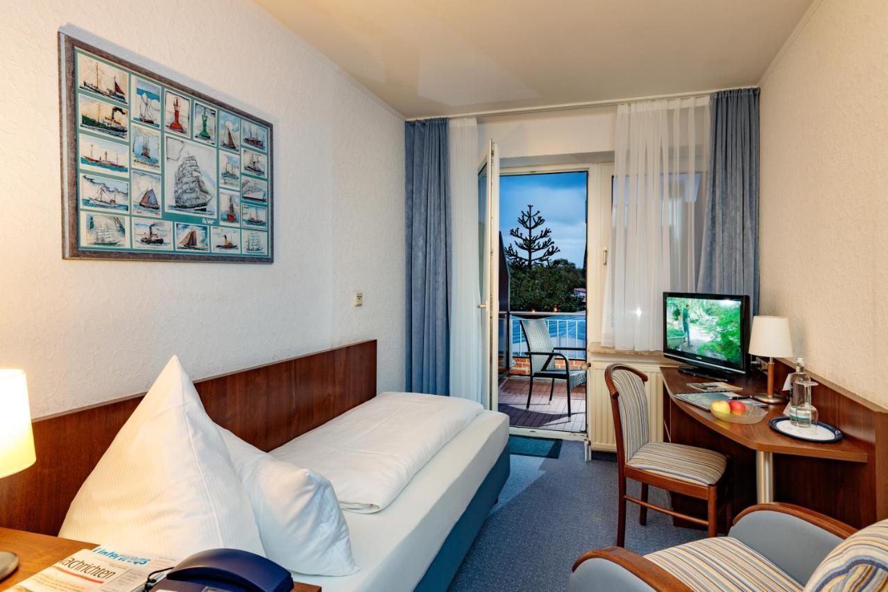 Hotel Seeschwalbe Куксхавен Екстериор снимка